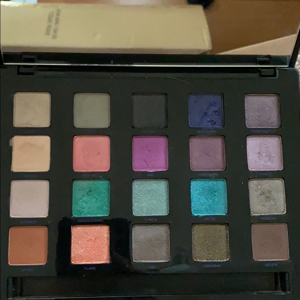 Urban Decay Vice - Picture 3 of 4
